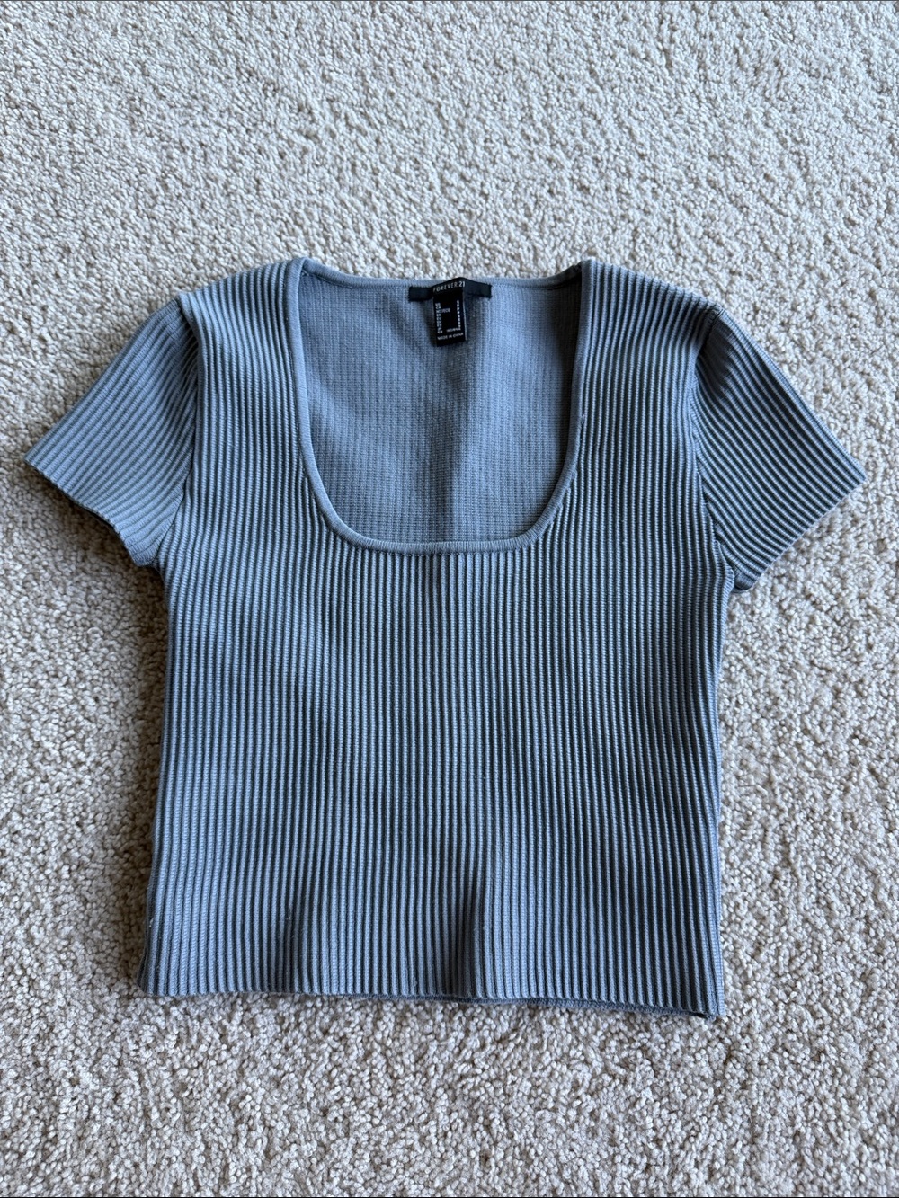 Forever 21 Light Gray Ribbed Scoop-Neck Short Sleeve Top